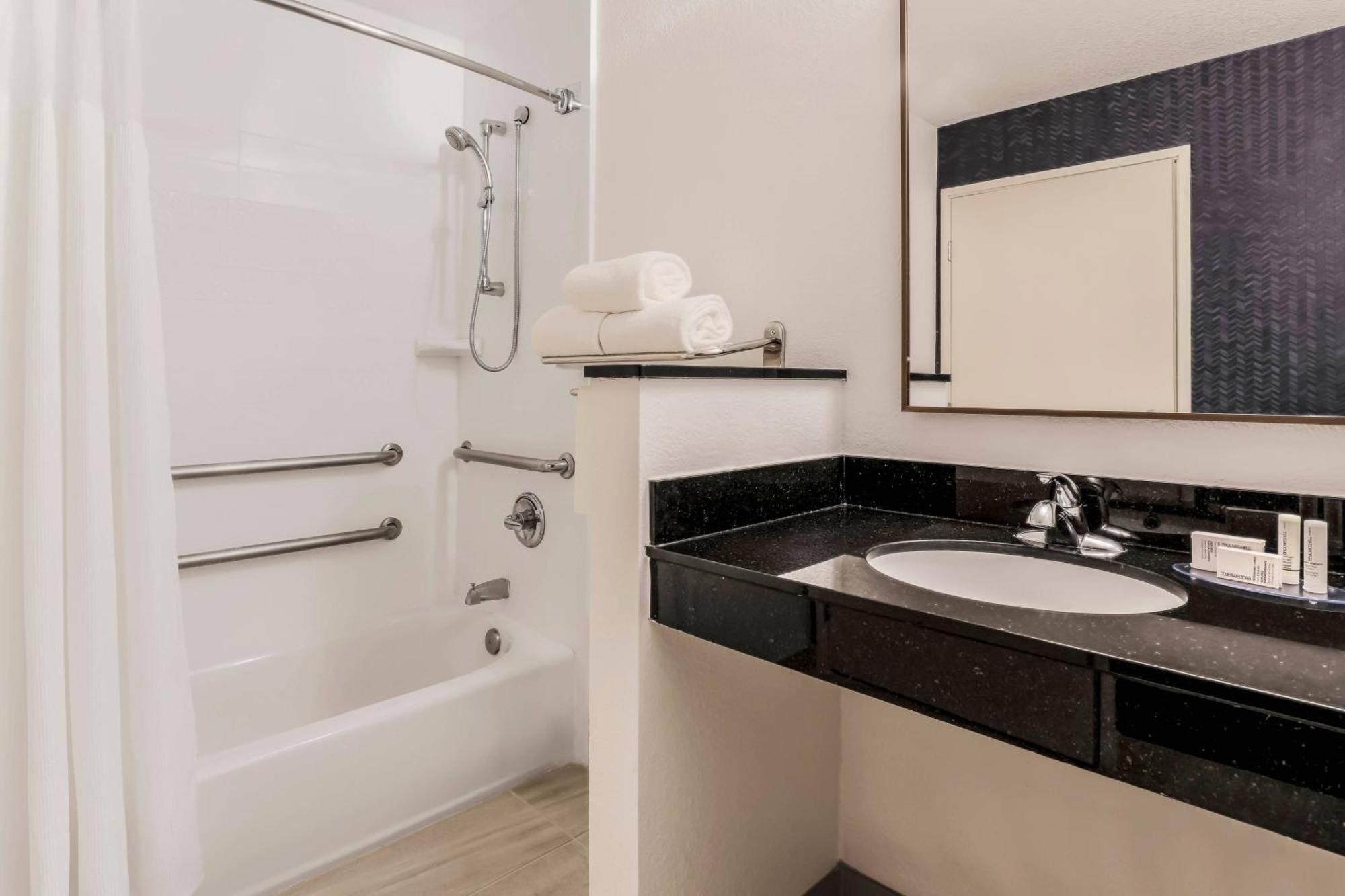Fairfield Inn & Suites Houston Westchase Bagian luar foto